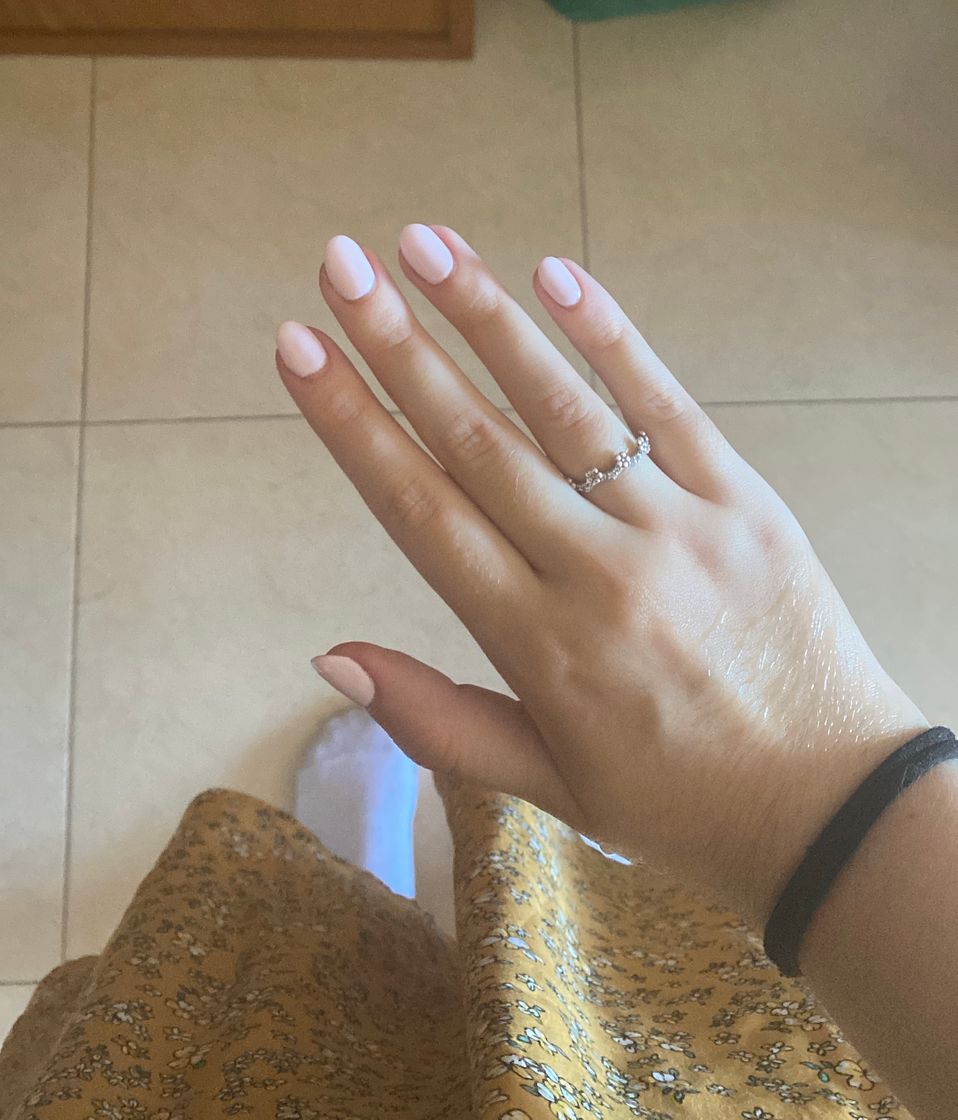unhas amendoadas 