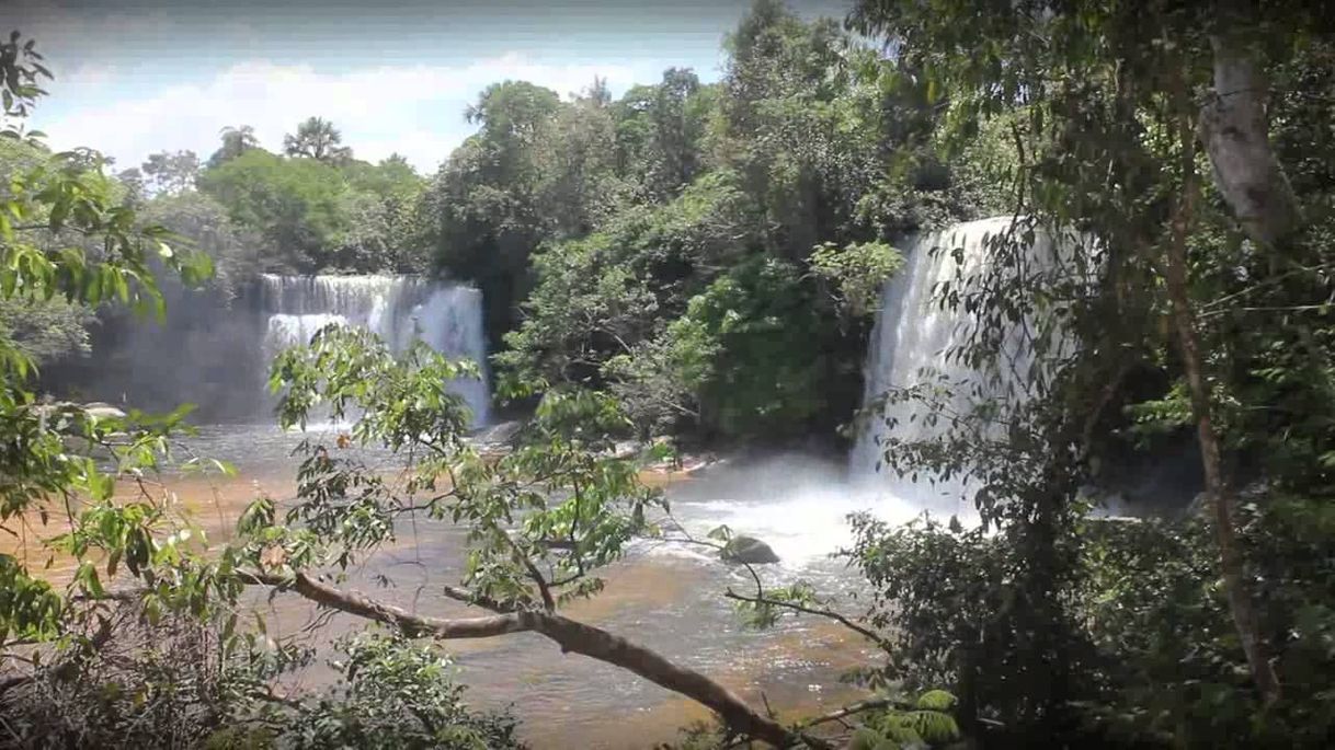 Lugar Complexo Turístico Pedra Caída