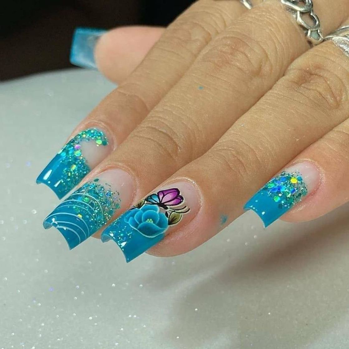 Moda Unhas Longas