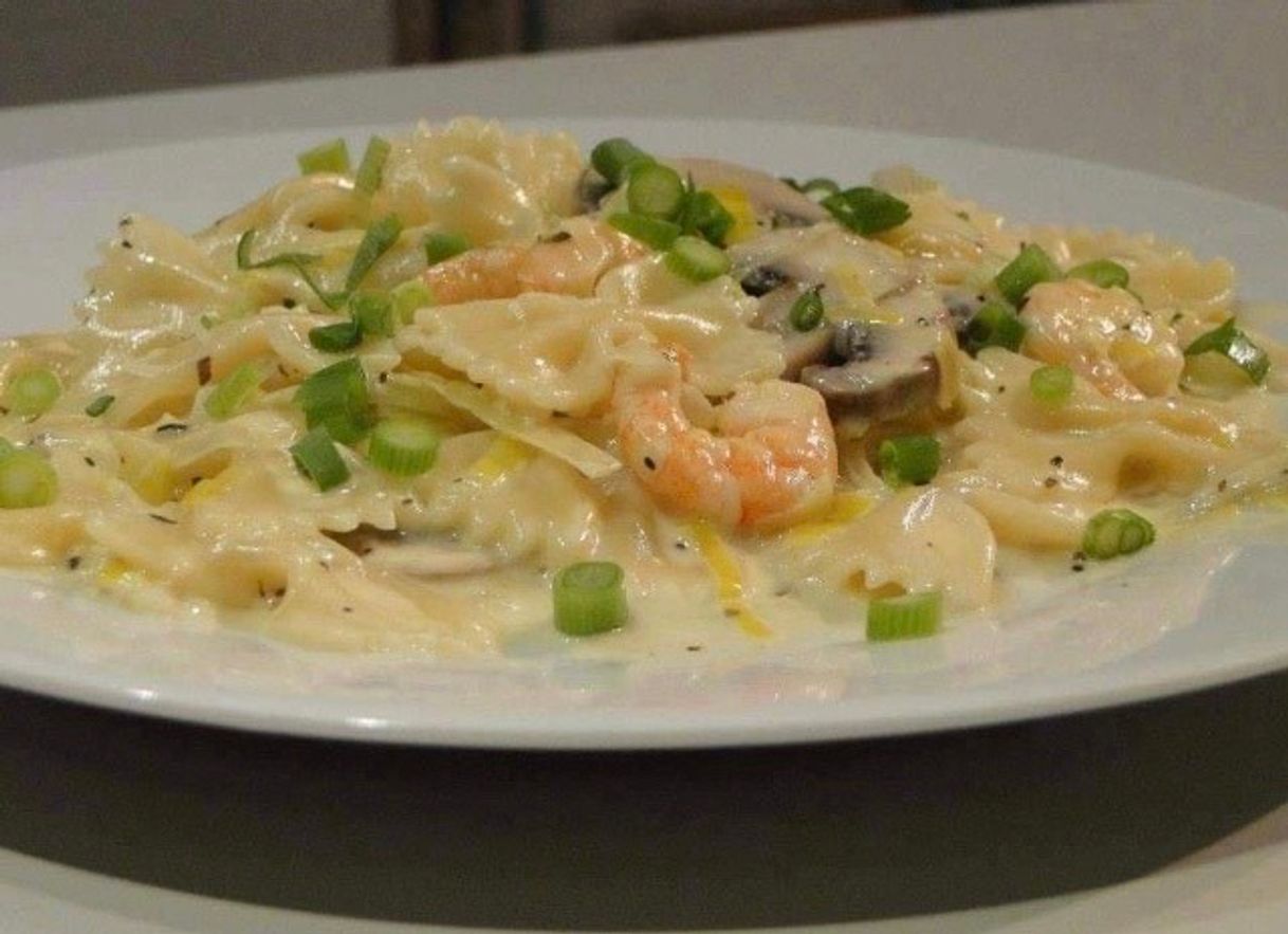 Social Massa ao molho de camarão 🦐  ao vinho branco 