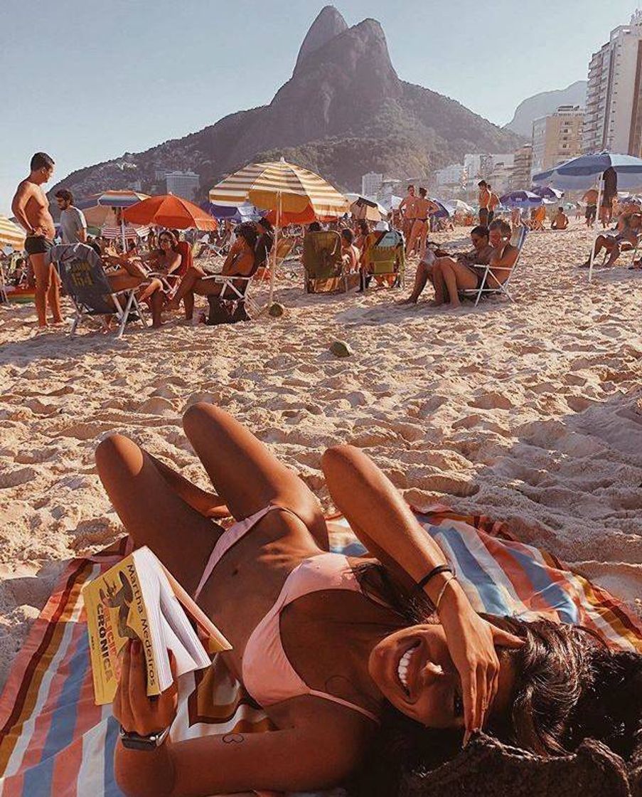 Moda Pose legal quando a praia ta cheia