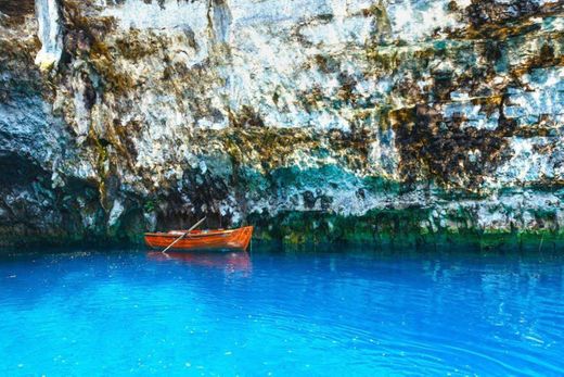 Caverna Melissani, Grécia