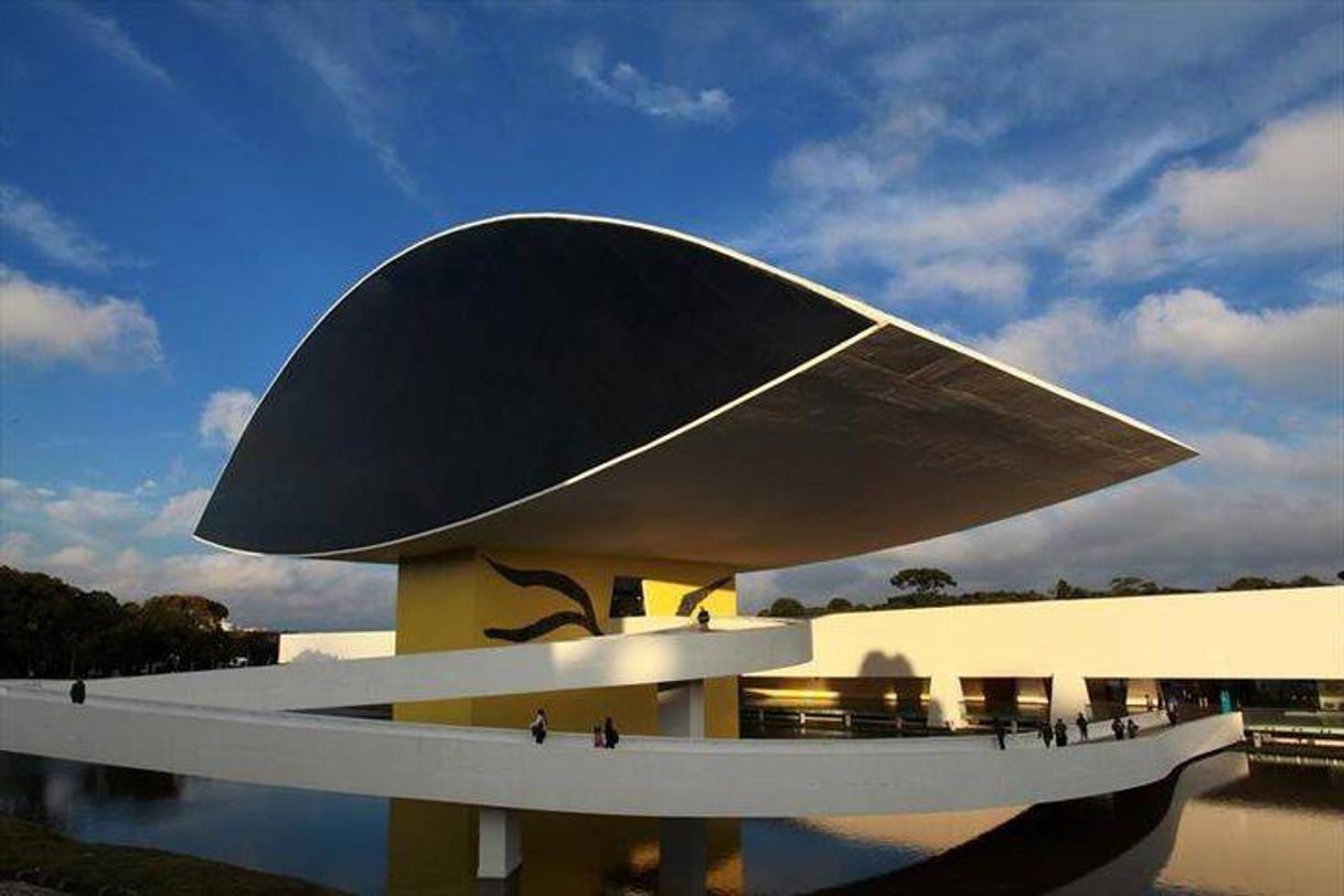 Place Museu Oscar Niemeyer