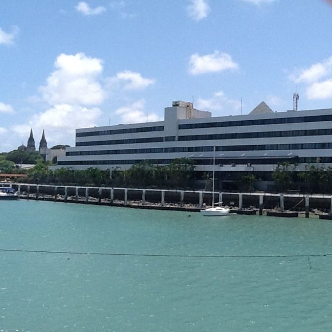 Lugar Marina Park Hotel