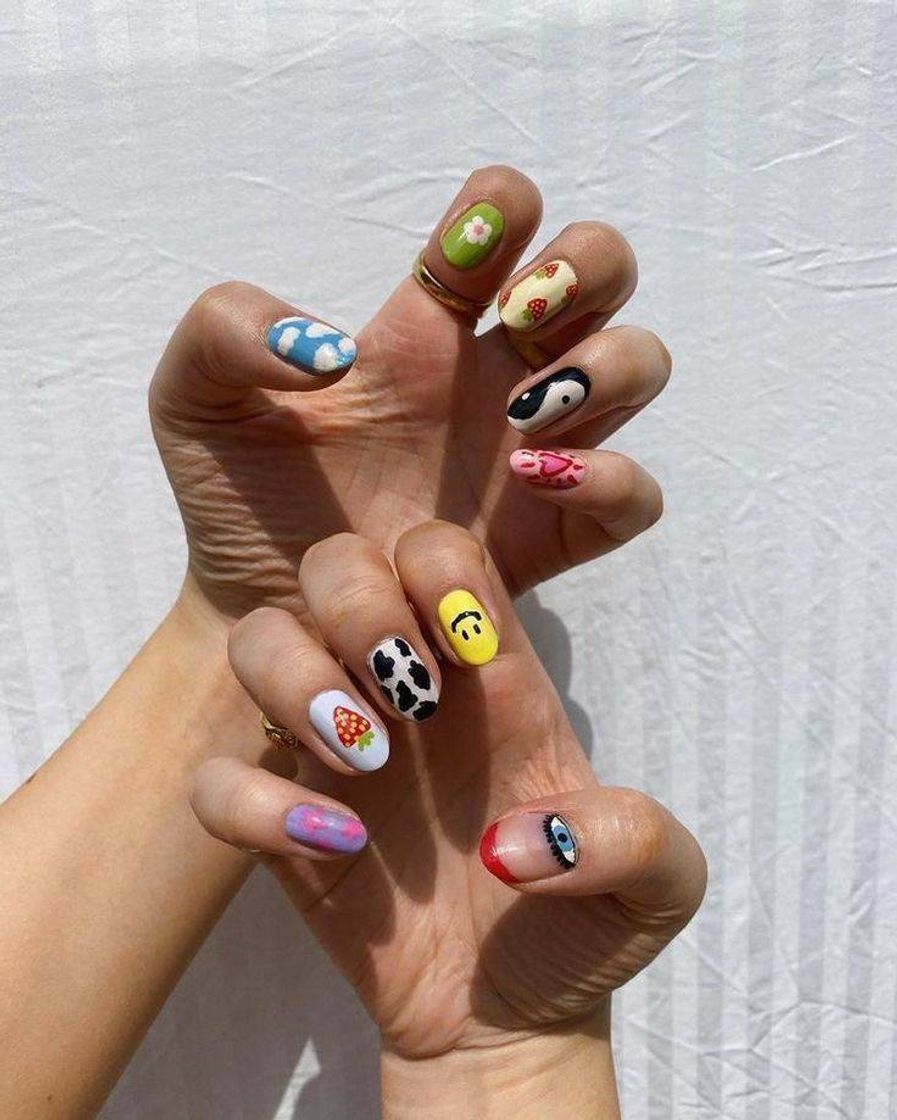 Moda Unhas diferentes