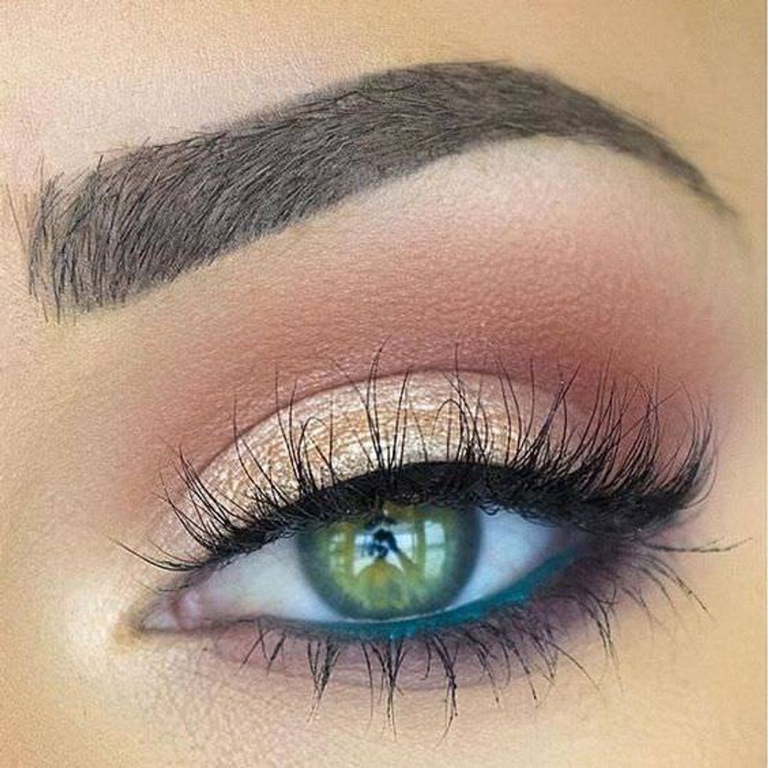 Moda Dicas para maquiar olhos fundos 