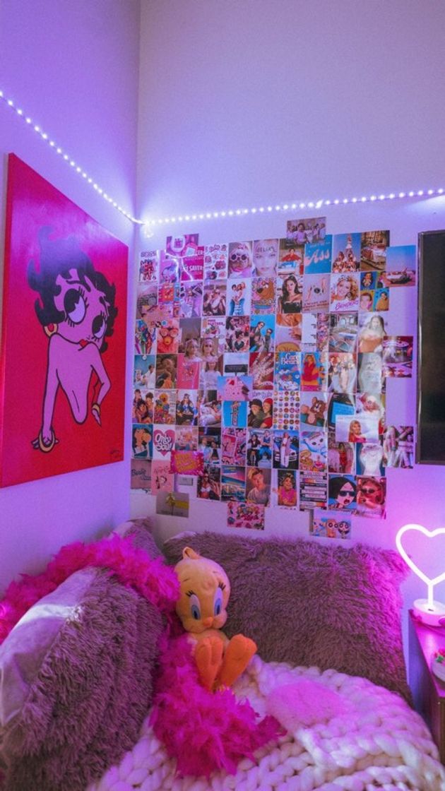 Fashion Quarto Aesthetic