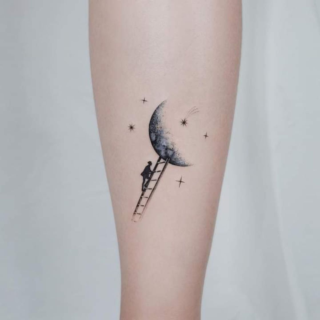 Fashion Tattoo con Lunas y Planetas