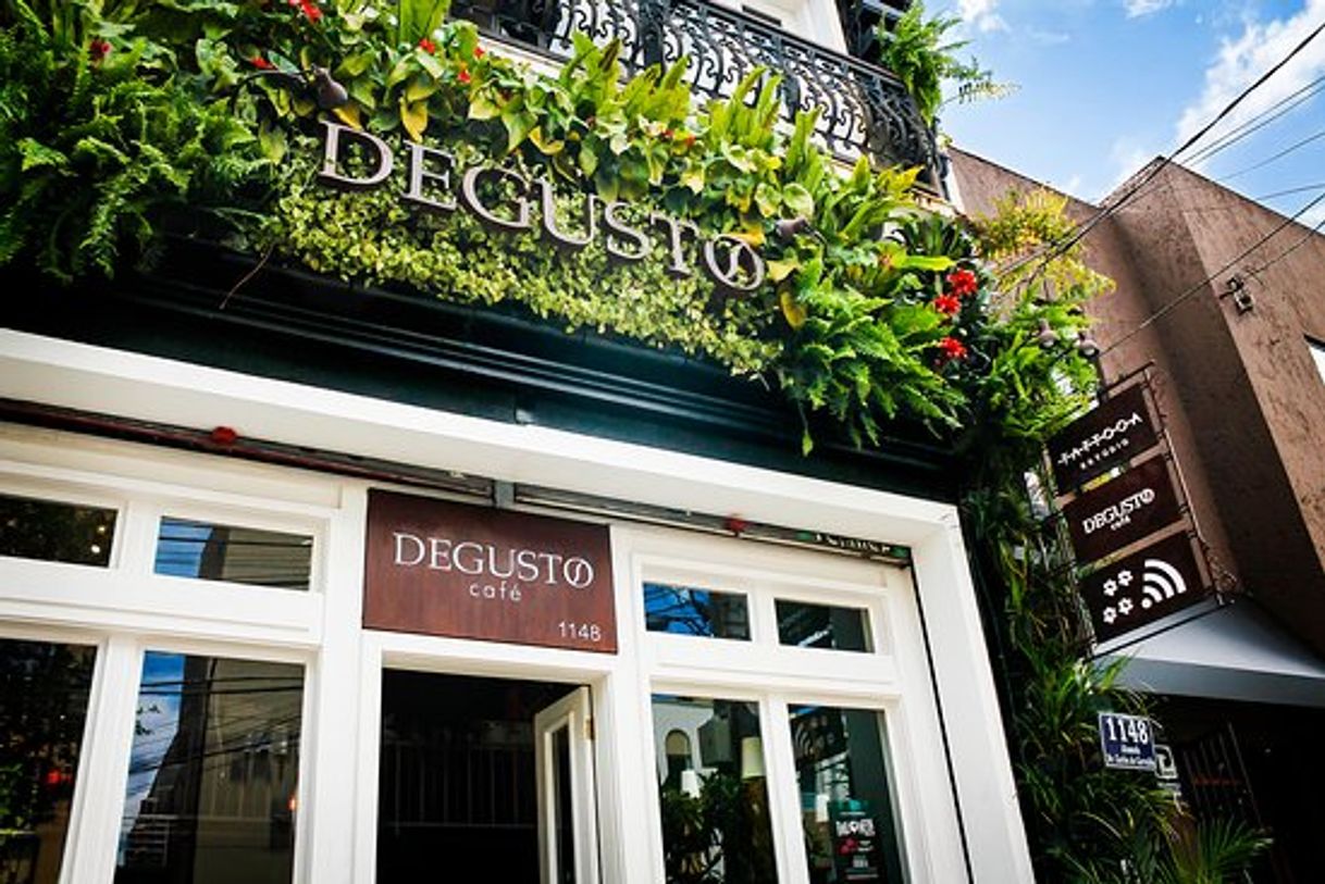 Restaurants Degusto Café