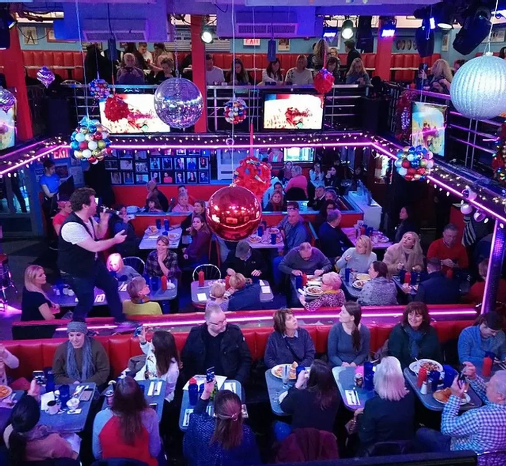 Restaurantes Ellen’s Stardust Diner