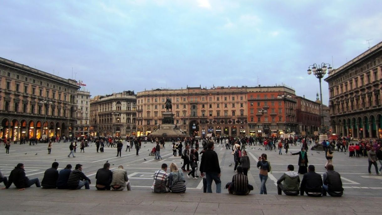 Places Piazza del Duomo