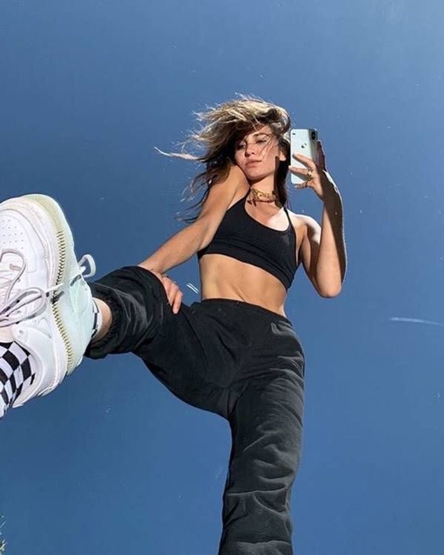 Social Poses para foto sozinha.