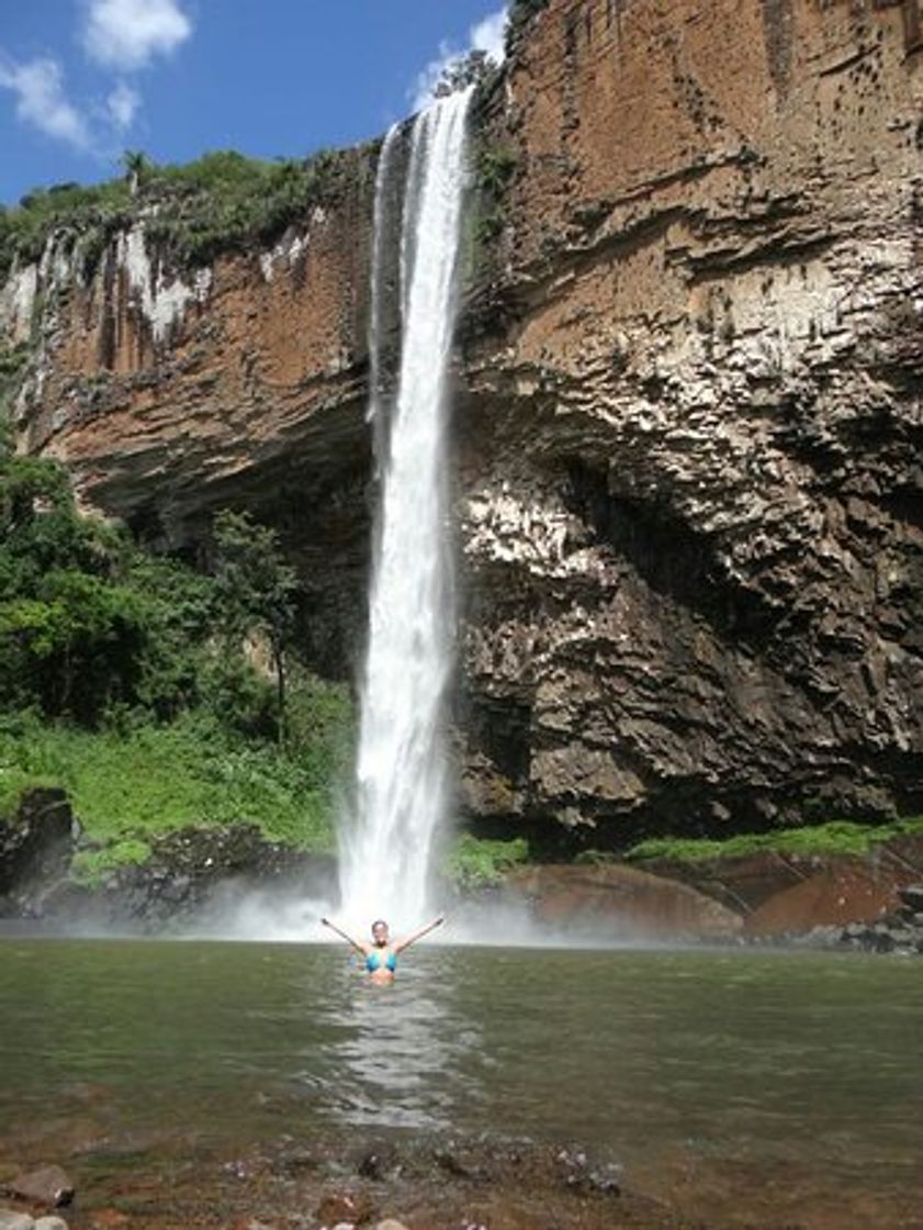 Lugar Cascata do Chuvisqueiro