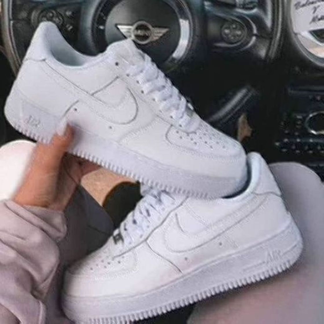 Social Nike Air Force 1