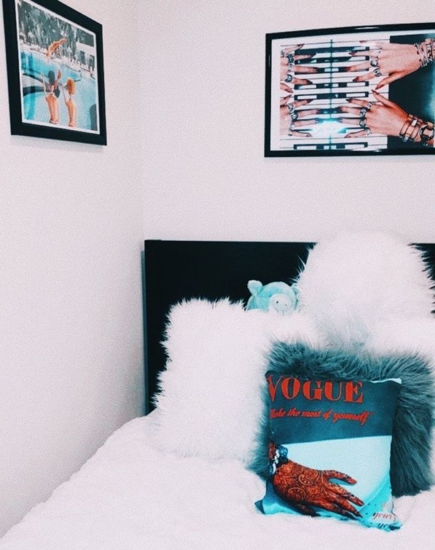 Social decor room