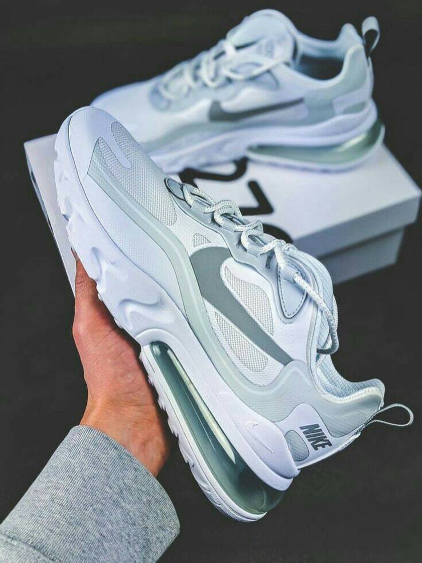 Social Nike Air Max 270 react