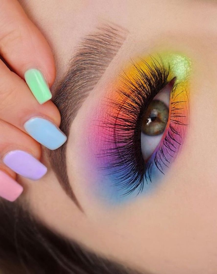 Moda Rainbow Makeup