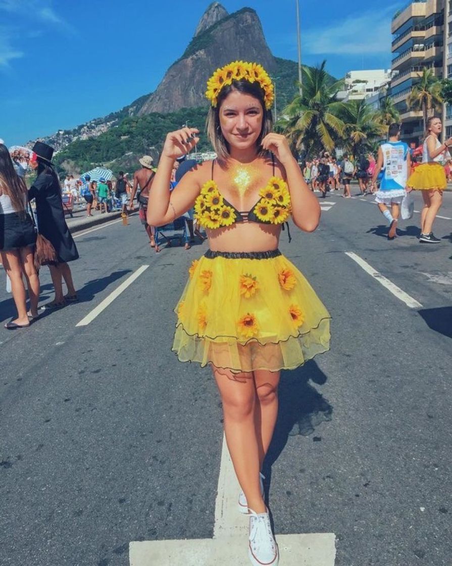 Fashion look de girassol para o carnaval 🌻🎭