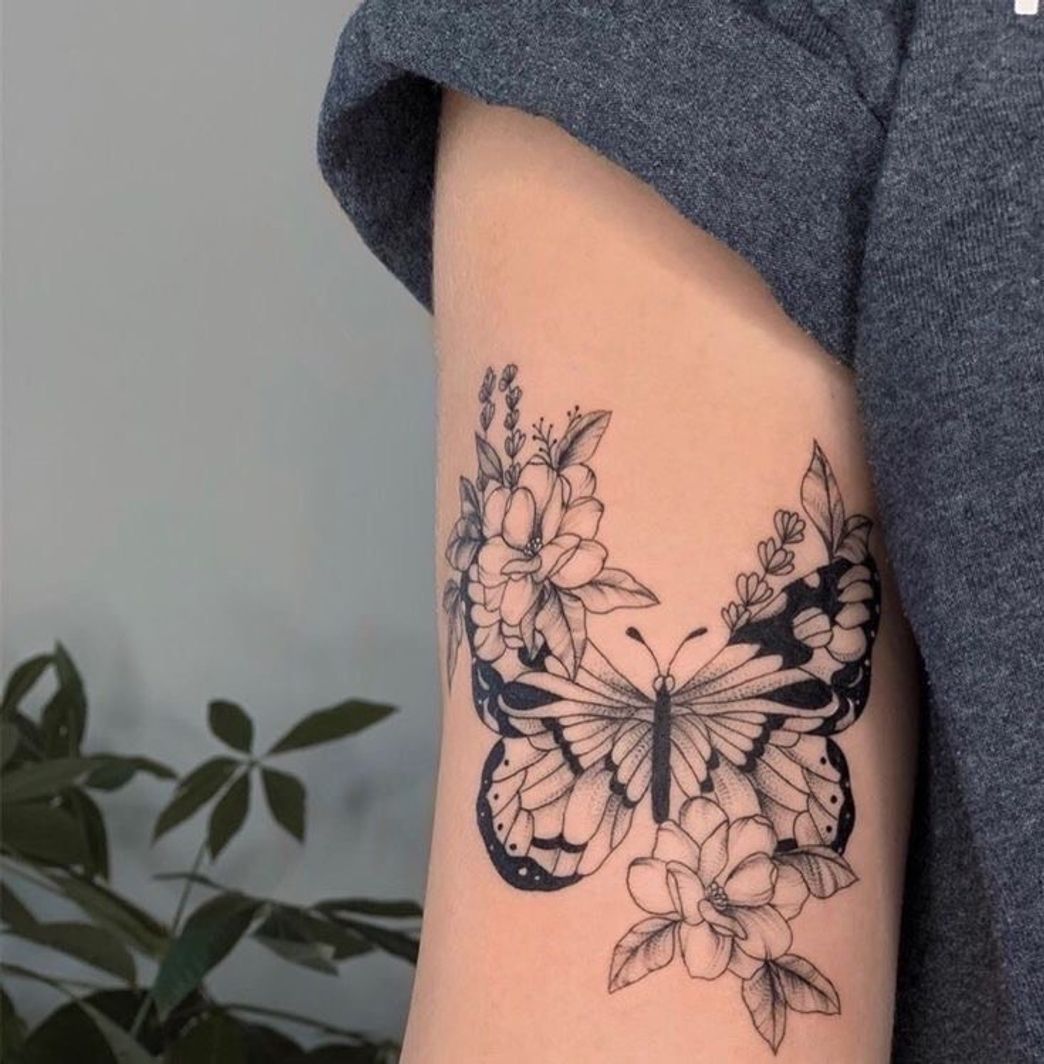 Fashion tatuagem borboleta 🦋 