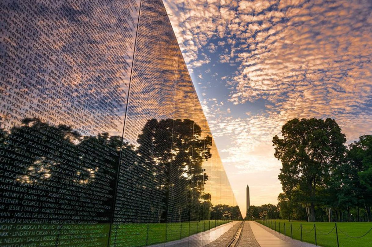 Place Vietnam Veterans Memorial