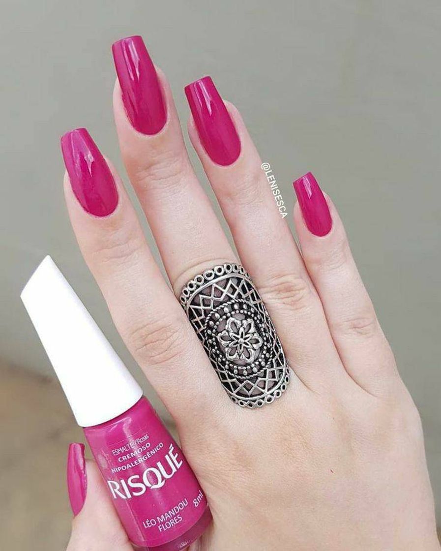 Fashion E essa cor?!? Unhas com um rosa maravilhoso.