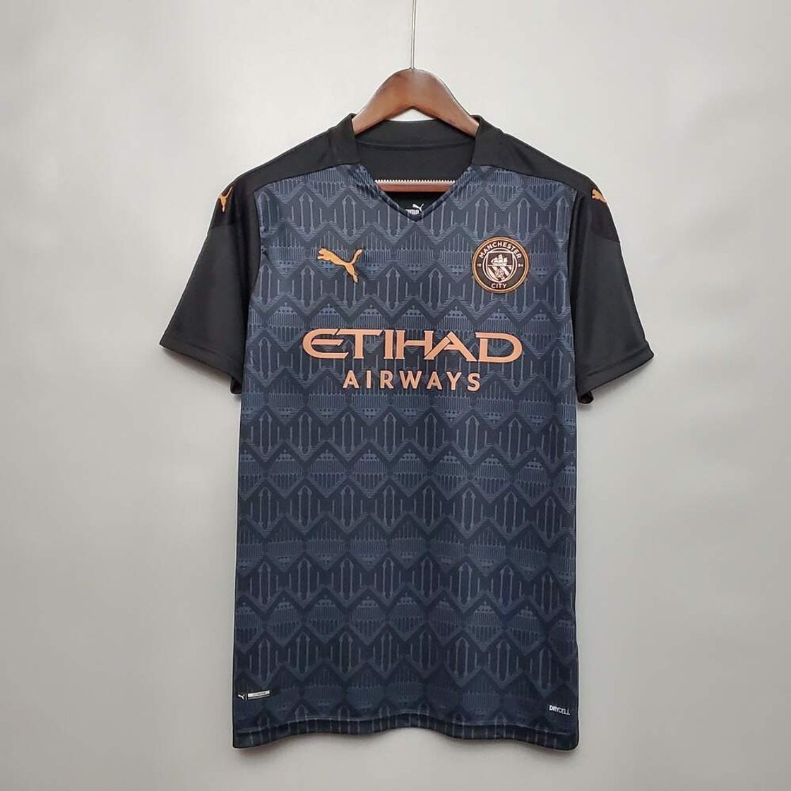 Moda Camisa Manchester City - Modelo III

￼

￼

￼

￼


