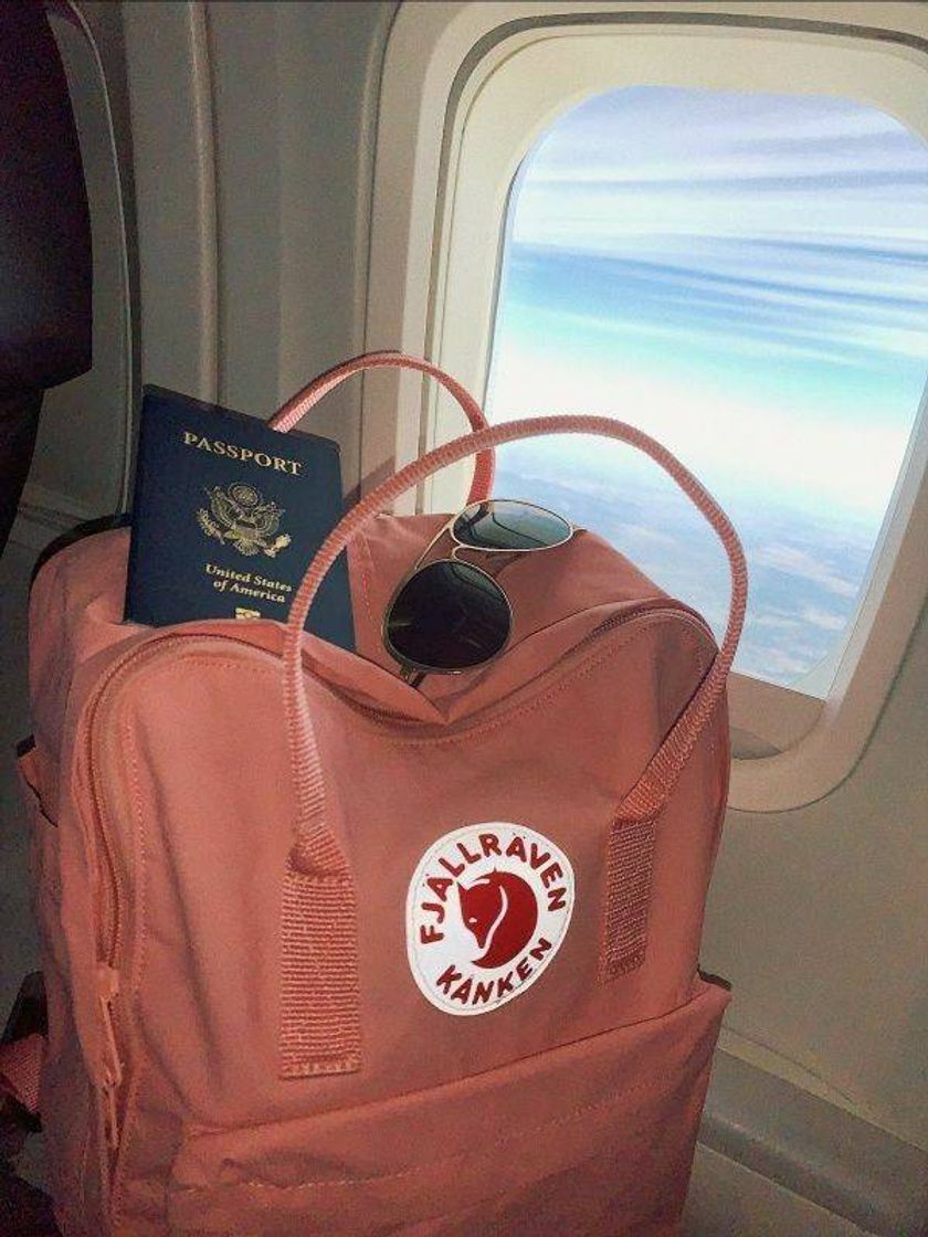 Social  Fala se não é ideal pra aquela tão sonhada viagem.Linda👜