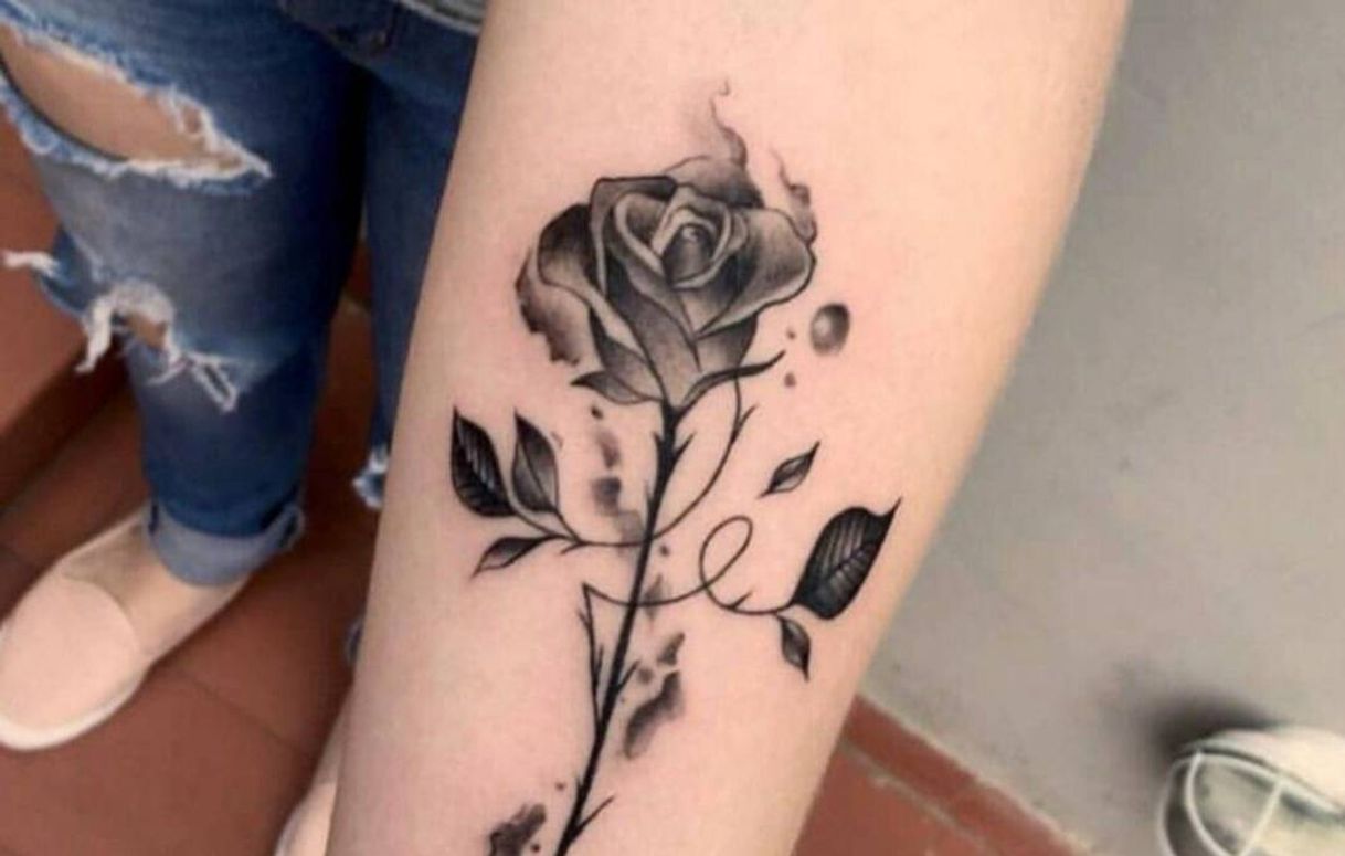 Fashion Tatuagem no braço 