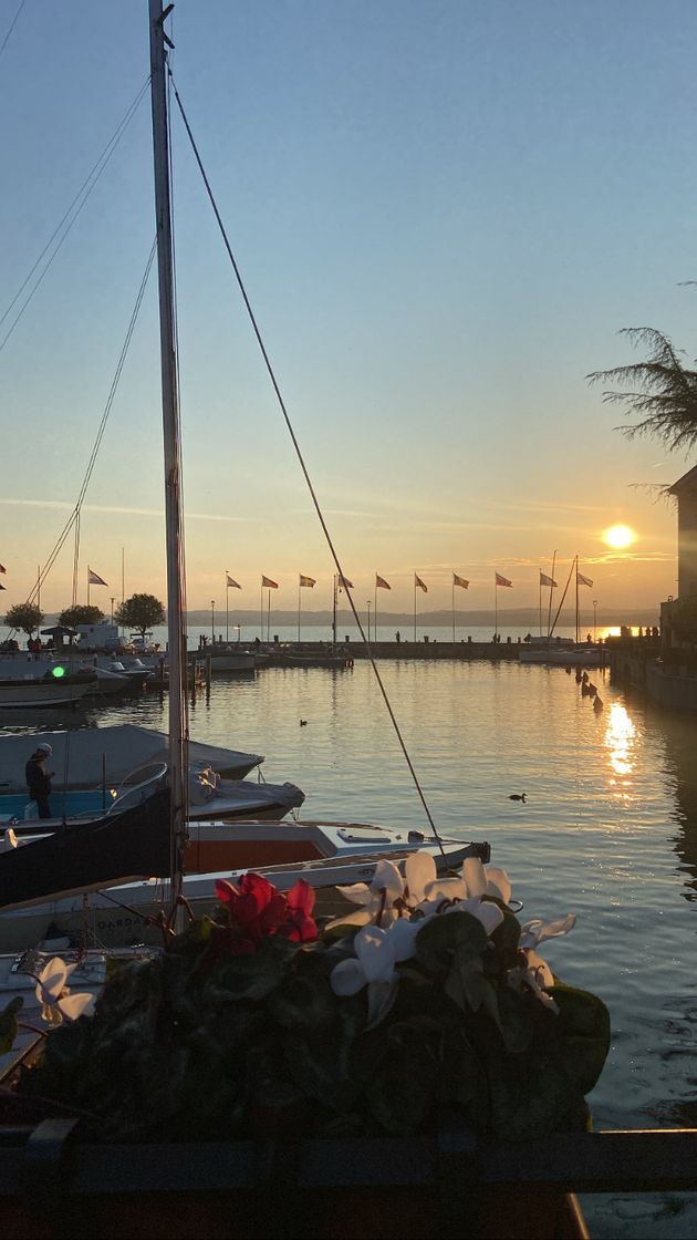 Lugares Porticciolo Turistico di Sirmione