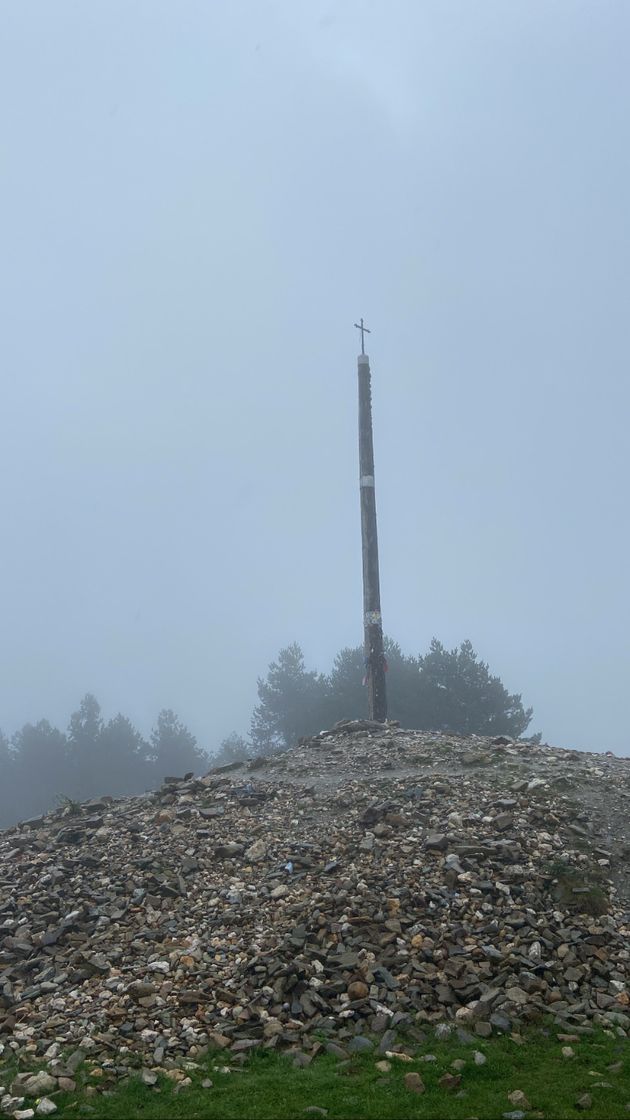 Lugares ALTO DE "FONCEBADÓN" Cruz de Ferro