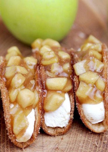 apple cheesecake taco