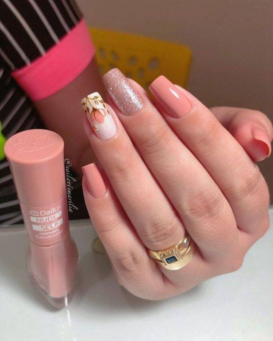 Moda Unhas  decoradas de  casamento.