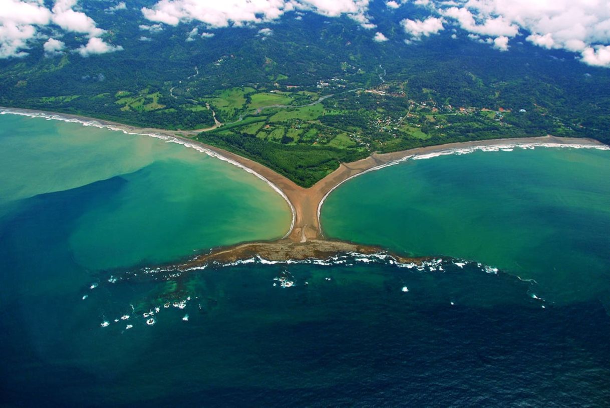 Places Bahía Ballena, Uvita, Puntarenas, Costa Rica.