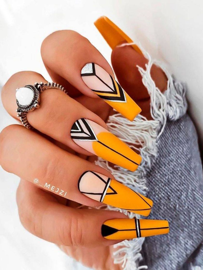 Fashion Yellow nail💛