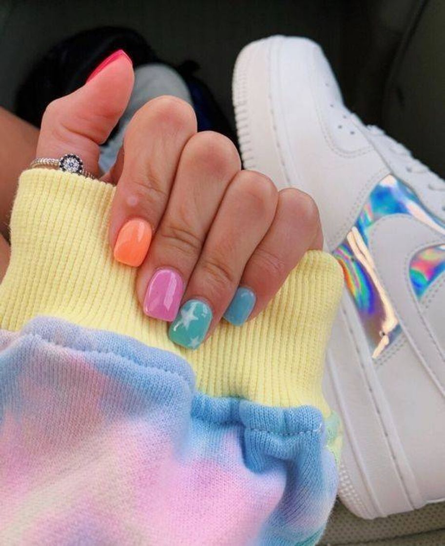 Fashion Unhas coloridas 🌈