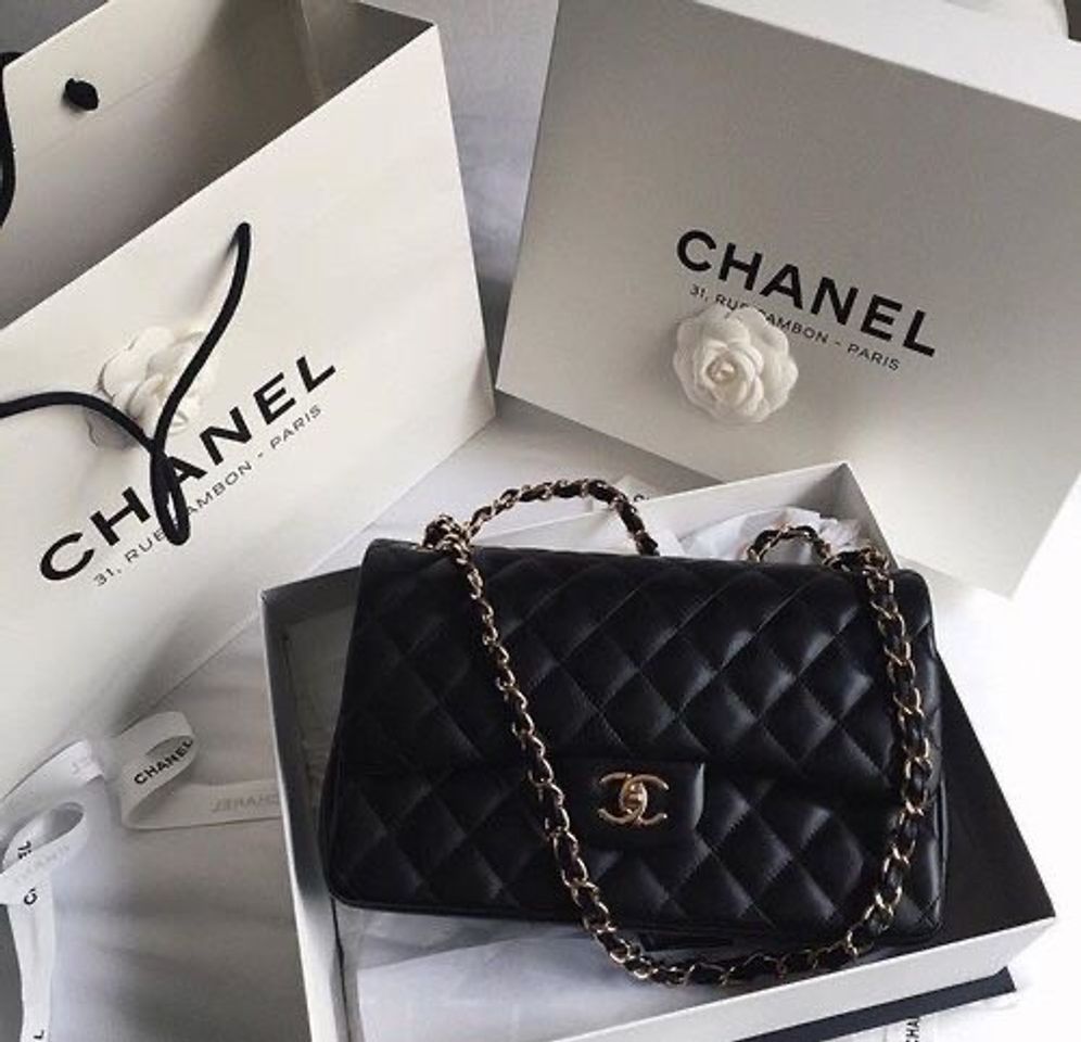 Moda CHANEL