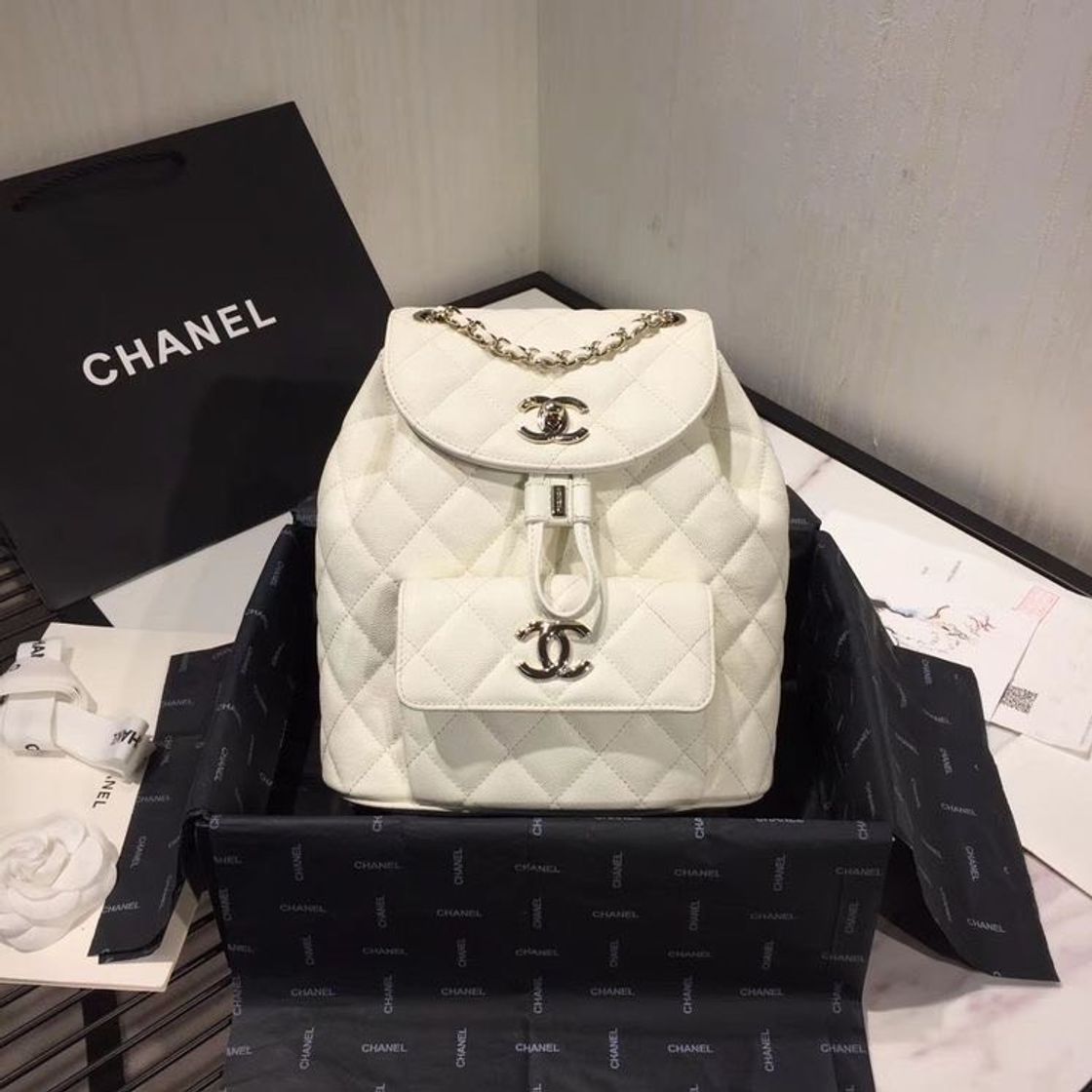 Moda CHANEL