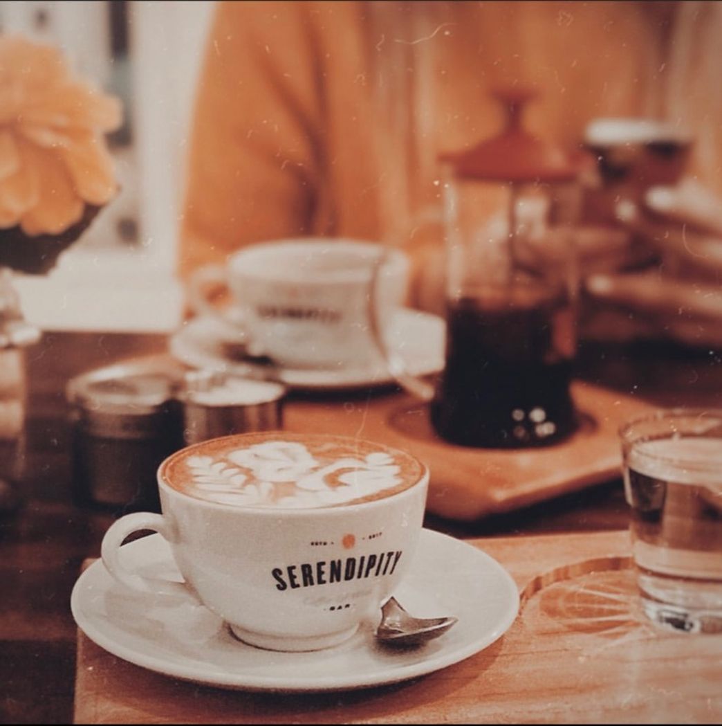 Restaurantes Serendipity Coffee and Wine Bar