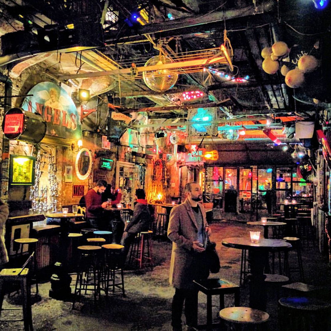 Lugar Szimpla Kert