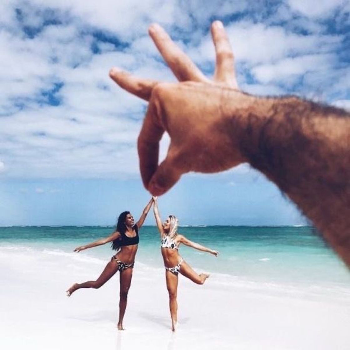 Moda Fotos com a amiga na praia