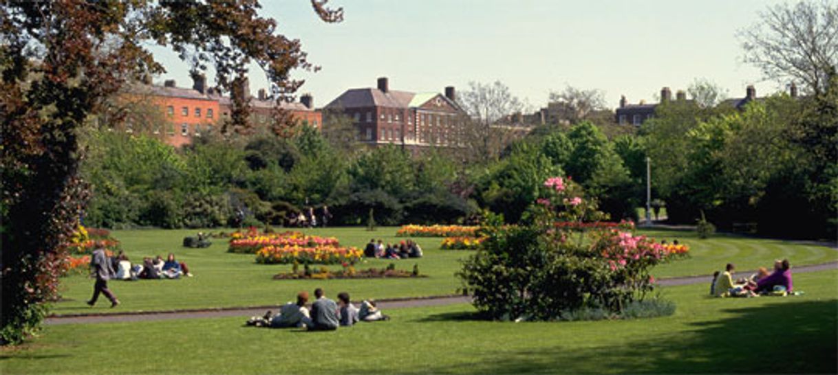 Places Merrion Square Park