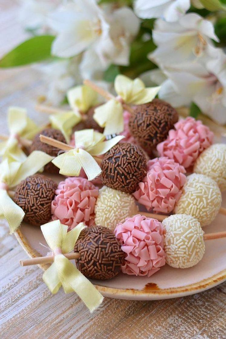 Moda Espetinho de brigadeiro