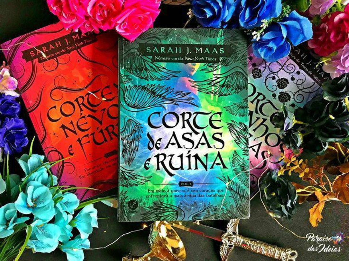 Books trilogia corte de espinhos e rosas