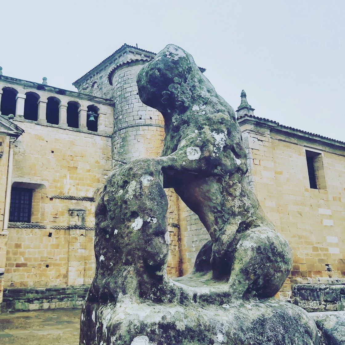 Lugar Colegiata de Santillana del Mar