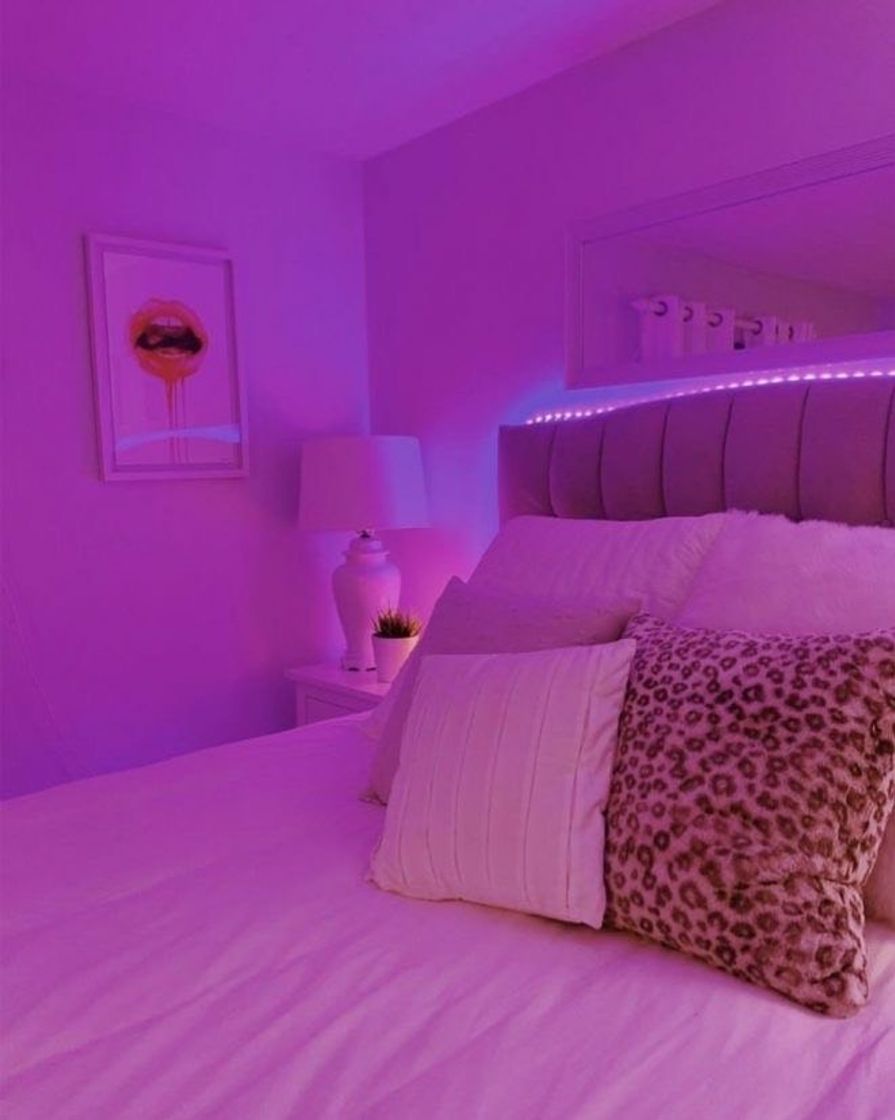 Fashion quarto com led roxo💜