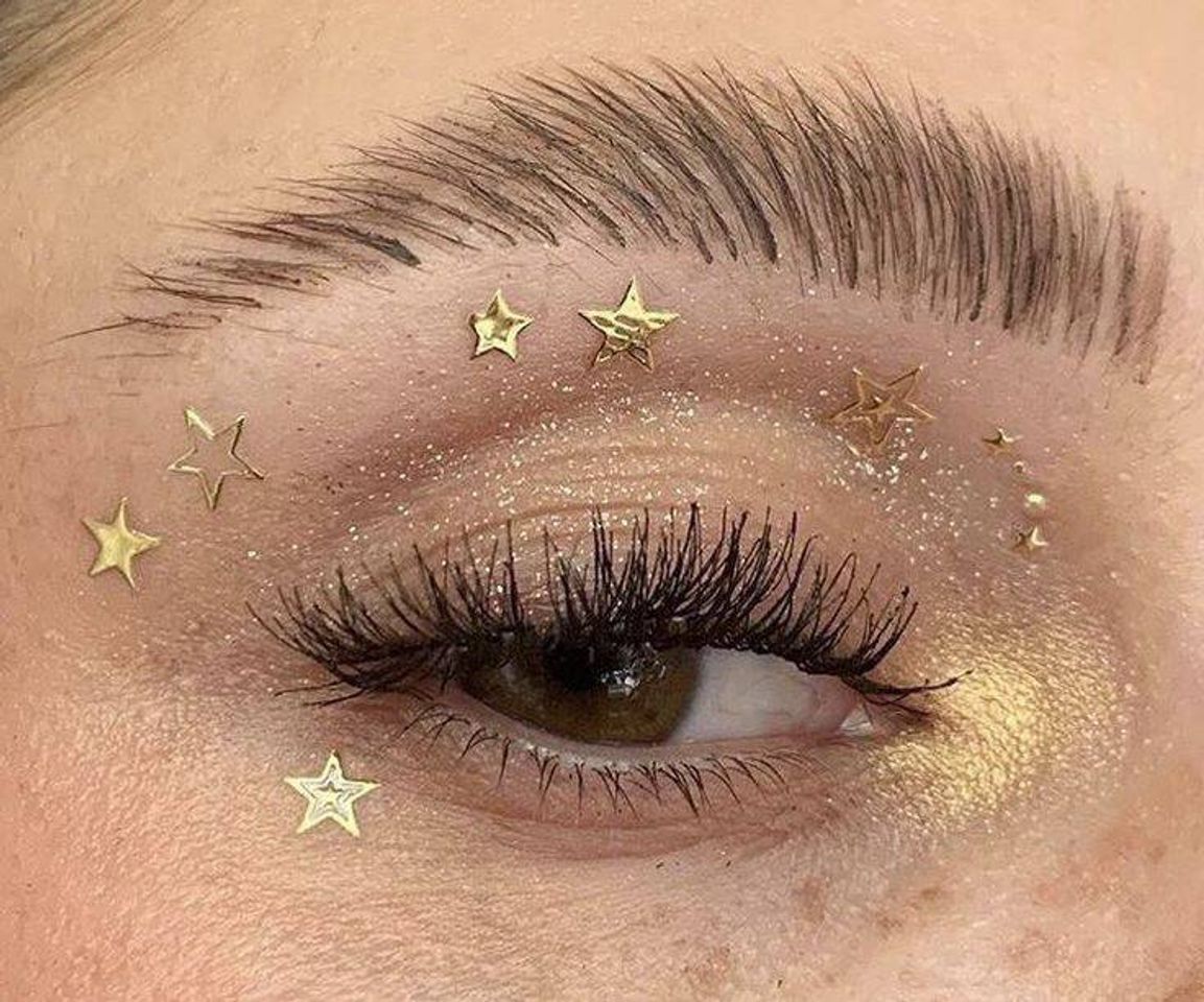 Fashion Make com estrelinhas e dourado