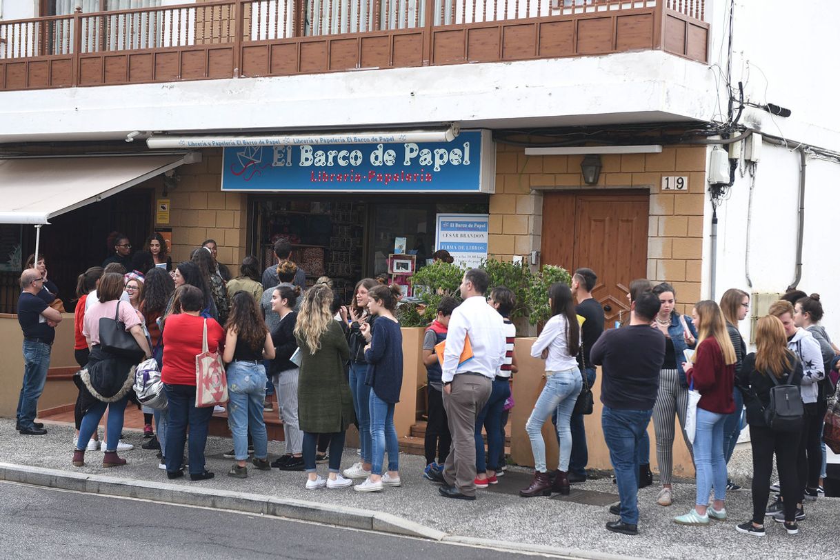 Place Librería Barco de Papel