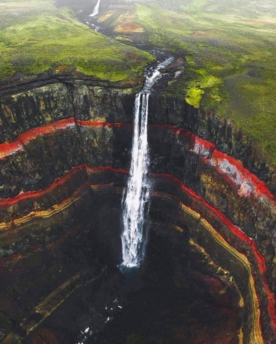 Lugar Hengifoss