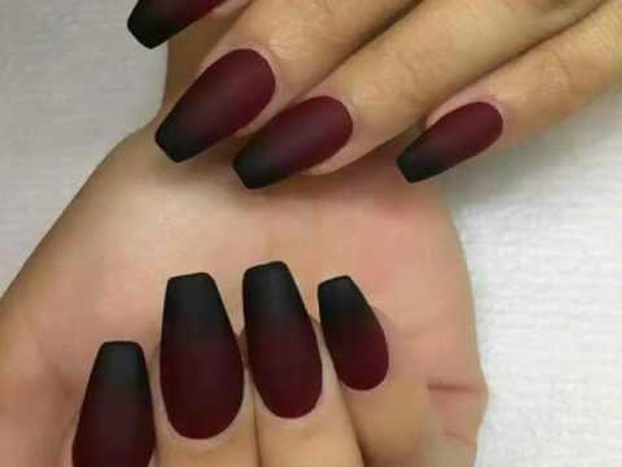 Social Uñas color vino