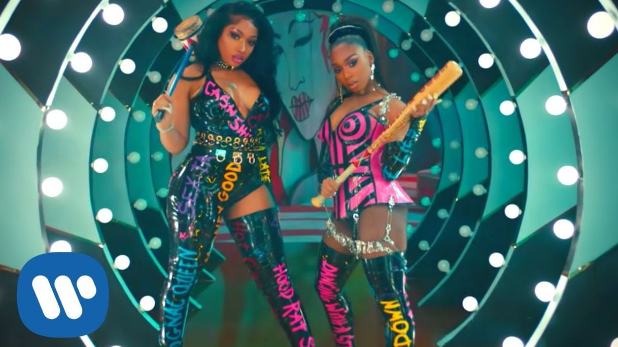 Moda Megan Thee Stallion & Normani   